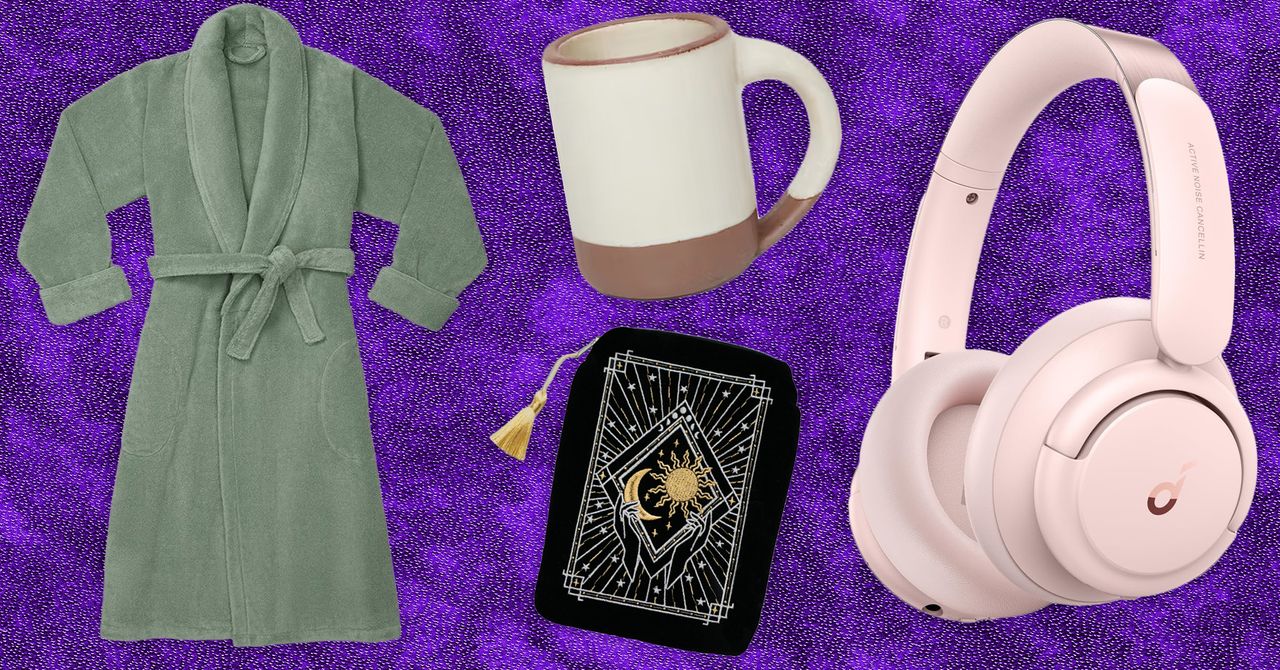 The Best Gifts for Book Lovers (2025)