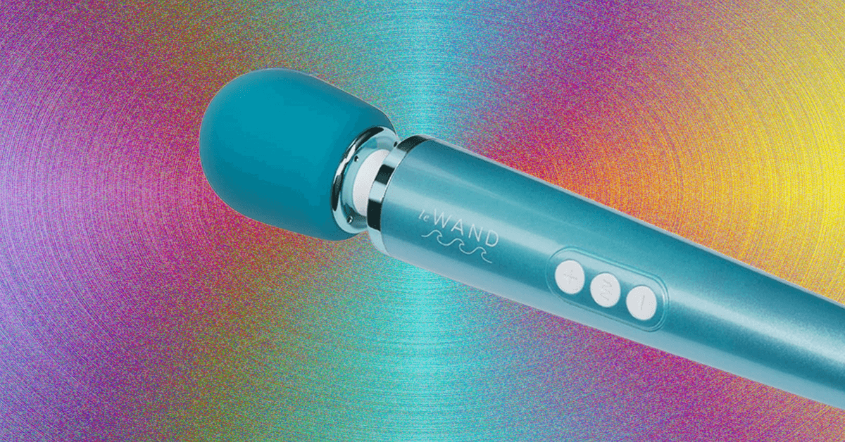 Le Wand Dive Review: A Waterproof Wand Vibrator